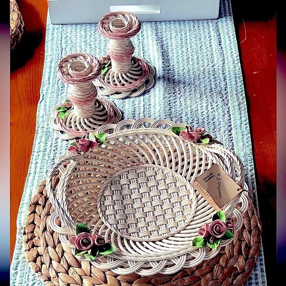 Woven Rose Basket Cream Pink Belleek Ware Bev Sparks Handcrafted 1991 Florida - Picture 2 of 16